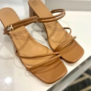 Sandals khaki